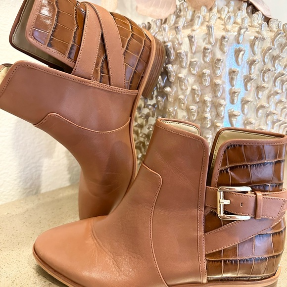 Michael Michael Kors Brown Booties - Picture 13 of 13